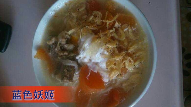 西红柿蛋骨头汤面
