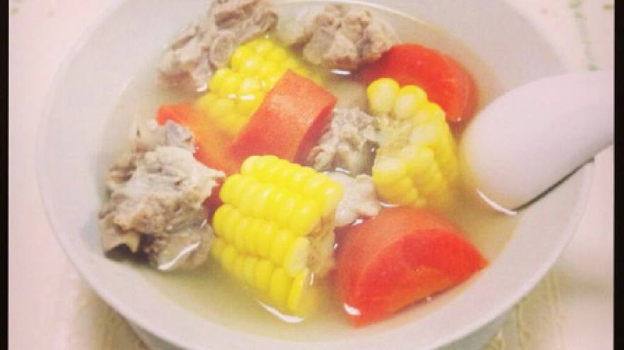 排骨玉米胡萝卜汤