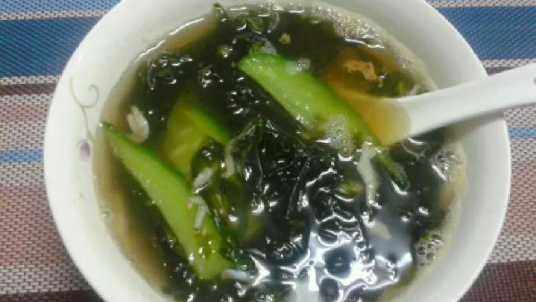 黄瓜紫菜虾皮汤