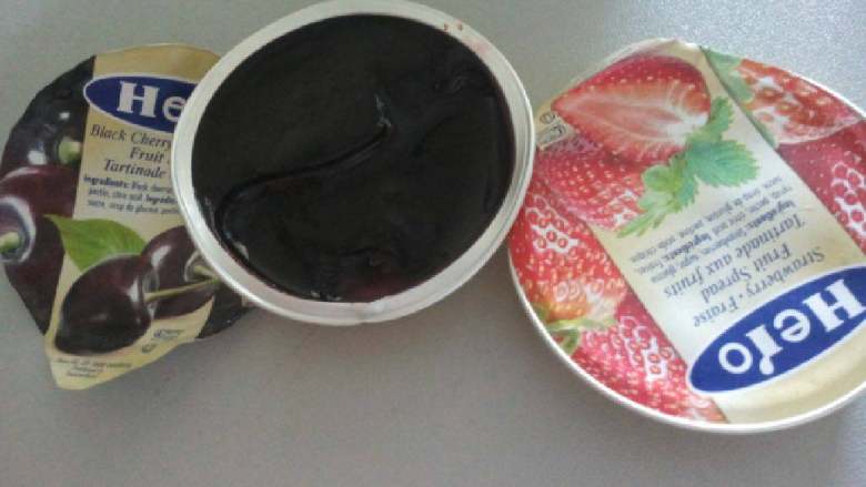 趣味果酱酸奶,果酱准备好