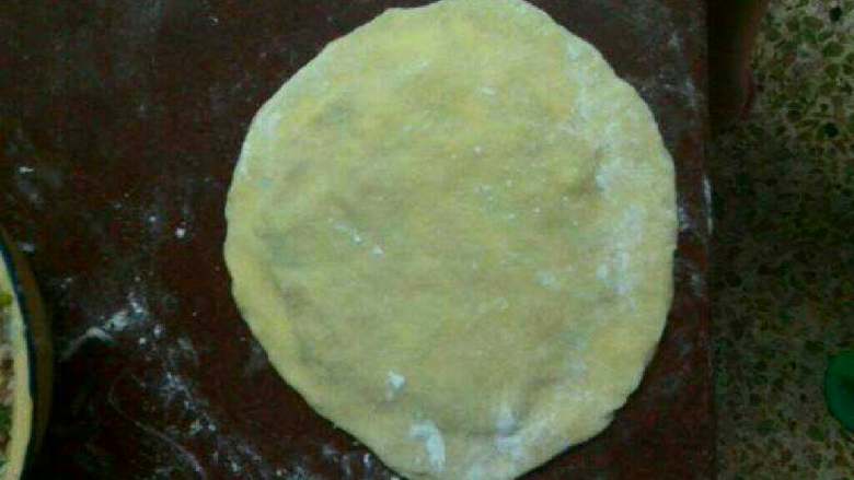 营养鸡蛋饼,另一张面皮盖上