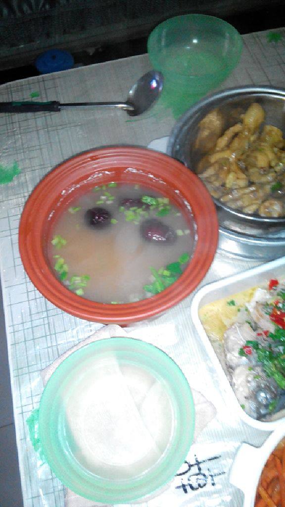墨鱼红枣汤