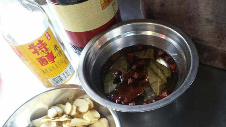 广东菜豉油鹅,备好
配料