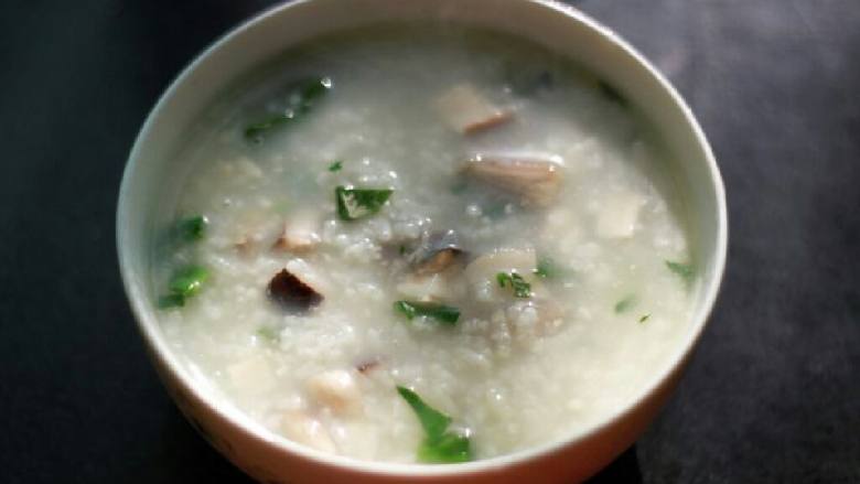 香菇鸡肉粥