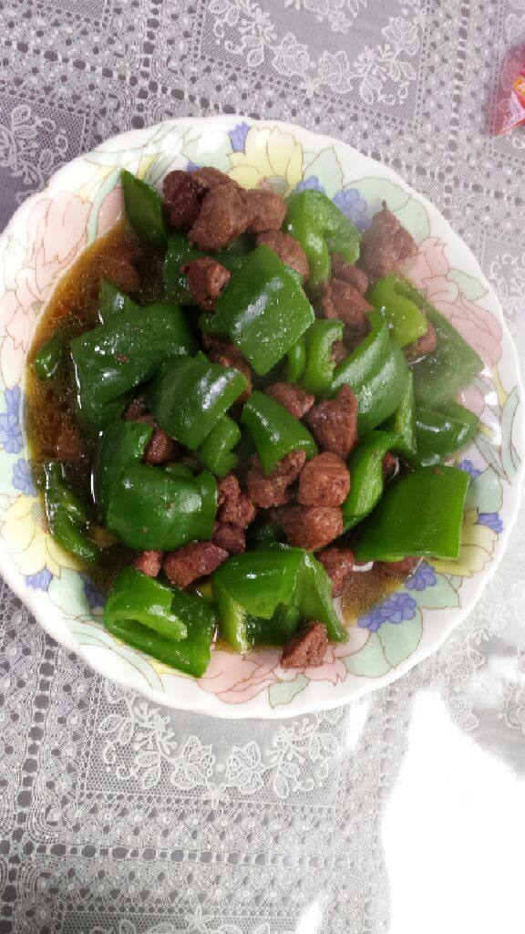 青椒炒牛肉粒