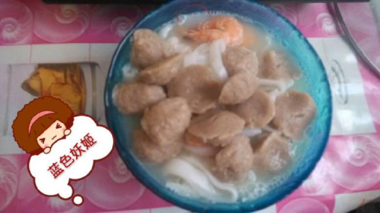 牛肉丸汤河粉