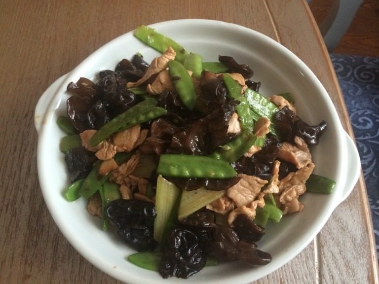 瘦肉黑木耳甜豆