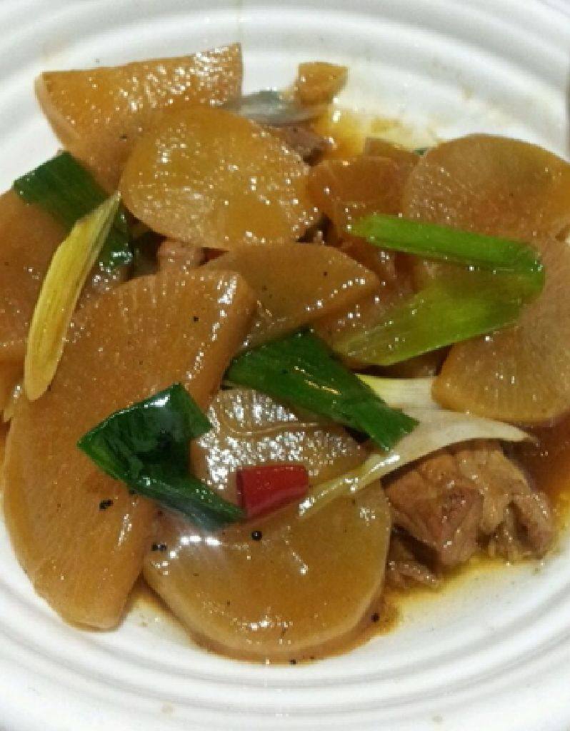 白萝卜炒猪肉
