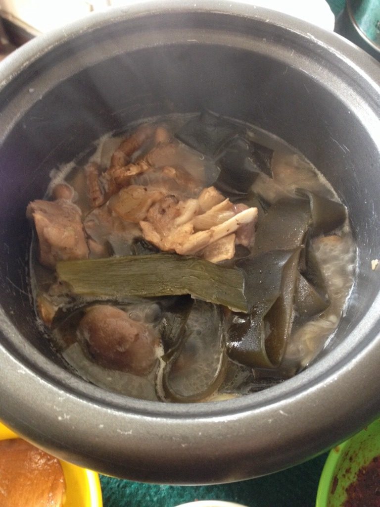 云豆花生炖猪蹄