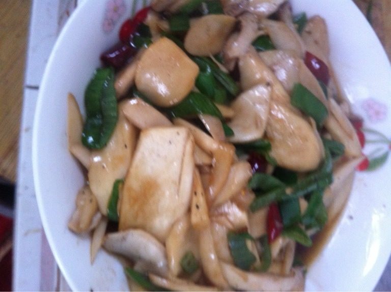 青炒鸡腿菇