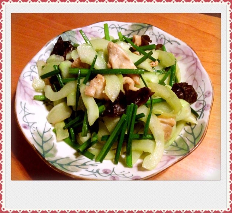 鸡肉炒白瓜