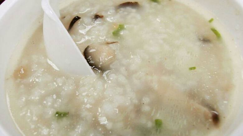 香菇鸡肉粥