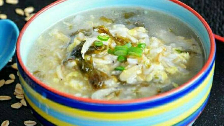 自制紫菜虾皮燕麦粥