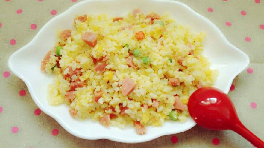 火腿鸡蛋炒饭
