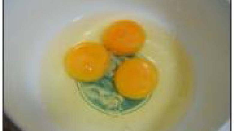 苦瓜炒蛋,<a style='color:red;display:inline-block;' href='/shicai/ 9'>鸡蛋</a>打匀