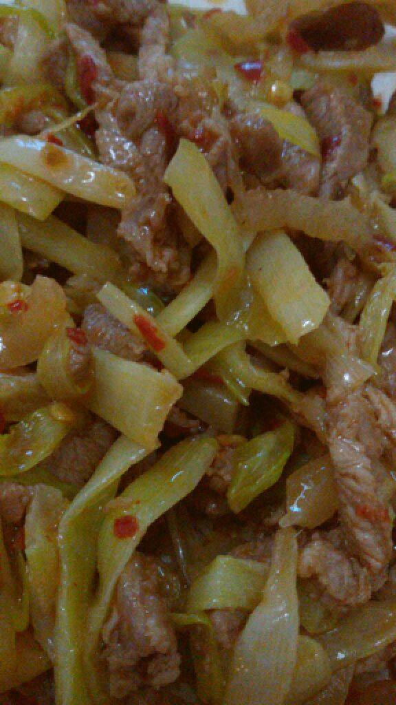 韭黄榨菜炒肉丝