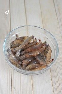 三杯虾,明虾洗净剪去虾枪和须