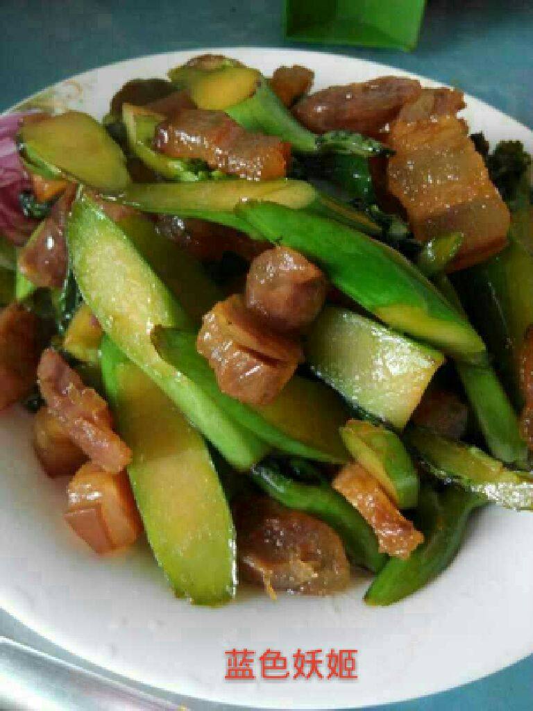 芥兰炒腊肉腊肠