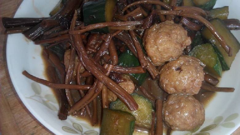 茶树菇丸子