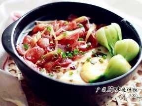 广式腊味煲仔饭