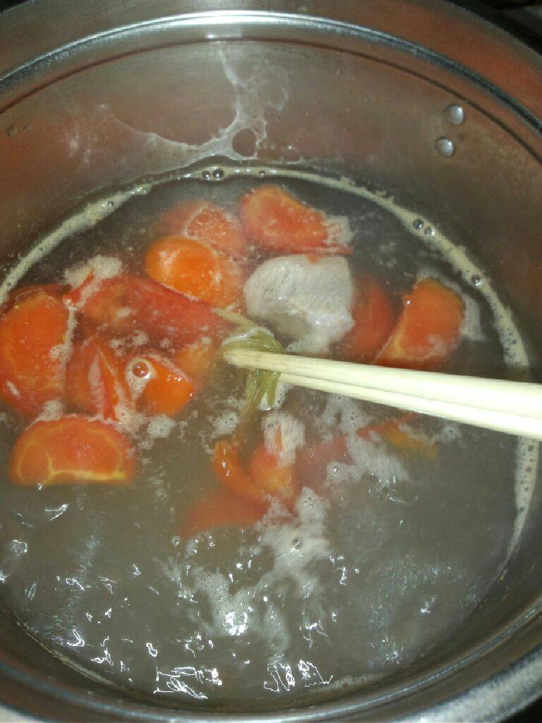 自制酸辣粉,在把薯粉也放入