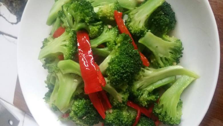 甜椒炒西兰花