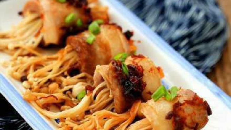 五花肉金针菇