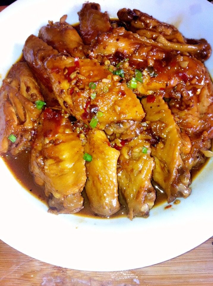 红焖鸡翅