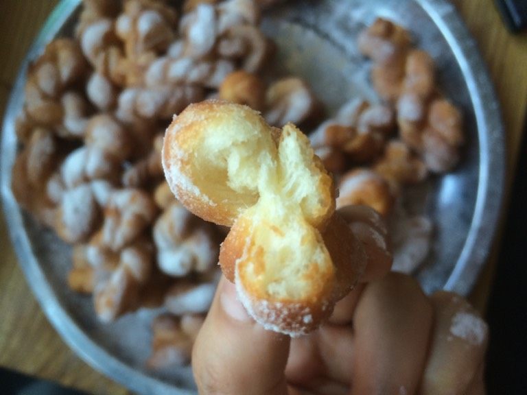奶香小麻花,如图外脆内软,香甜可口
