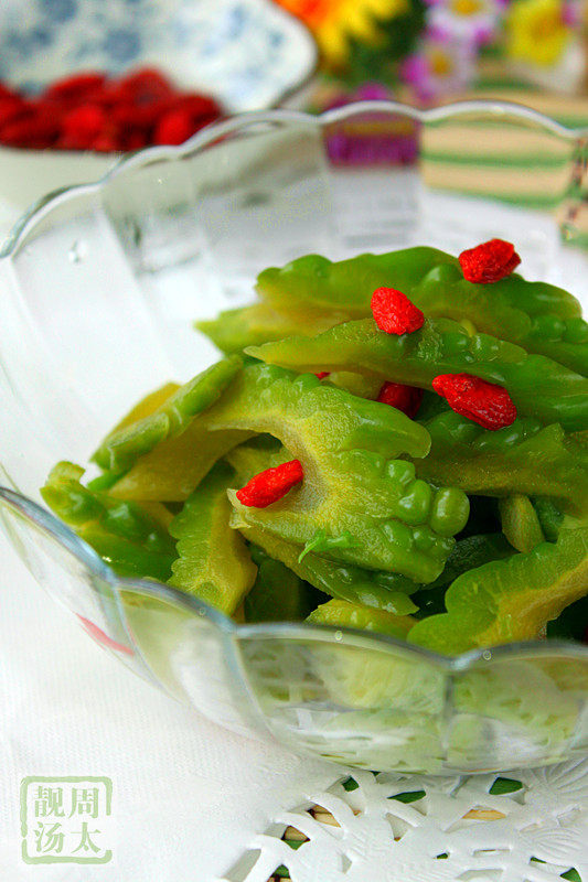 糟香枸杞拌苦瓜