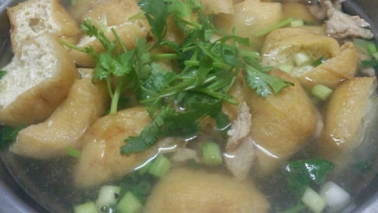 豆腐干滚瘦肉汤