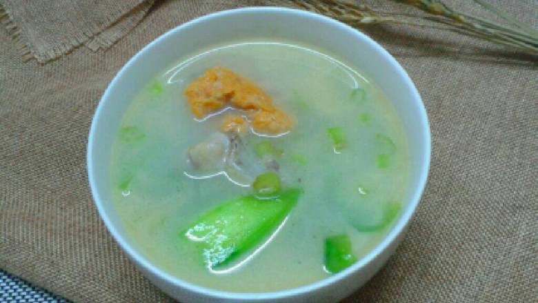 鲫鱼丝瓜汤,成品。