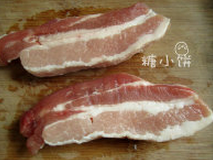 泡菜五花肉炒饭,<a style='color:red;display:inline-block;' href='/shicai/ 428'>五花肉</a>洗净