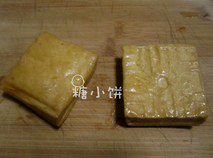 牙签豆腐干串儿,方干2块，就是豆腐干嘛，不是豆腐