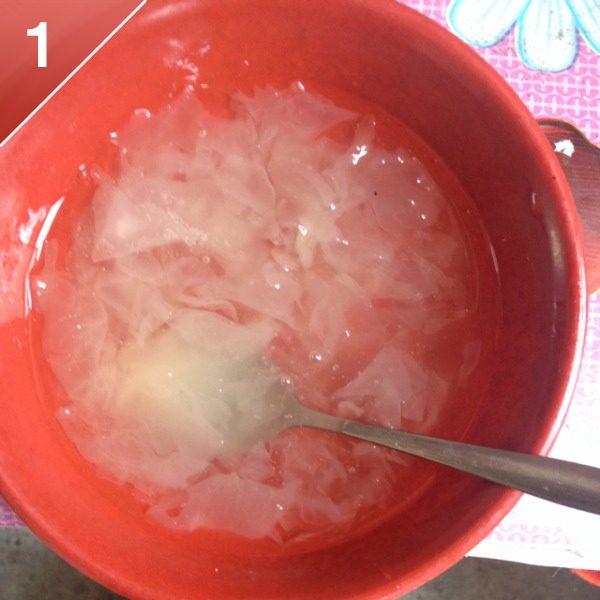 冰糖银耳羹