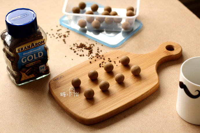 特浓咖啡牛乳糖