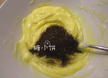 红茶酥饼,伯爵茶碾碎后加入,我用的是茶包里面的所以本身就是碎的