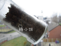 孜然烤羊排配烤蒜,孜然：花椒：小茴香以2:2:1的比例混合后磨碎