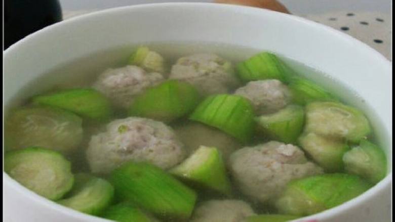 丝瓜肉丸汤