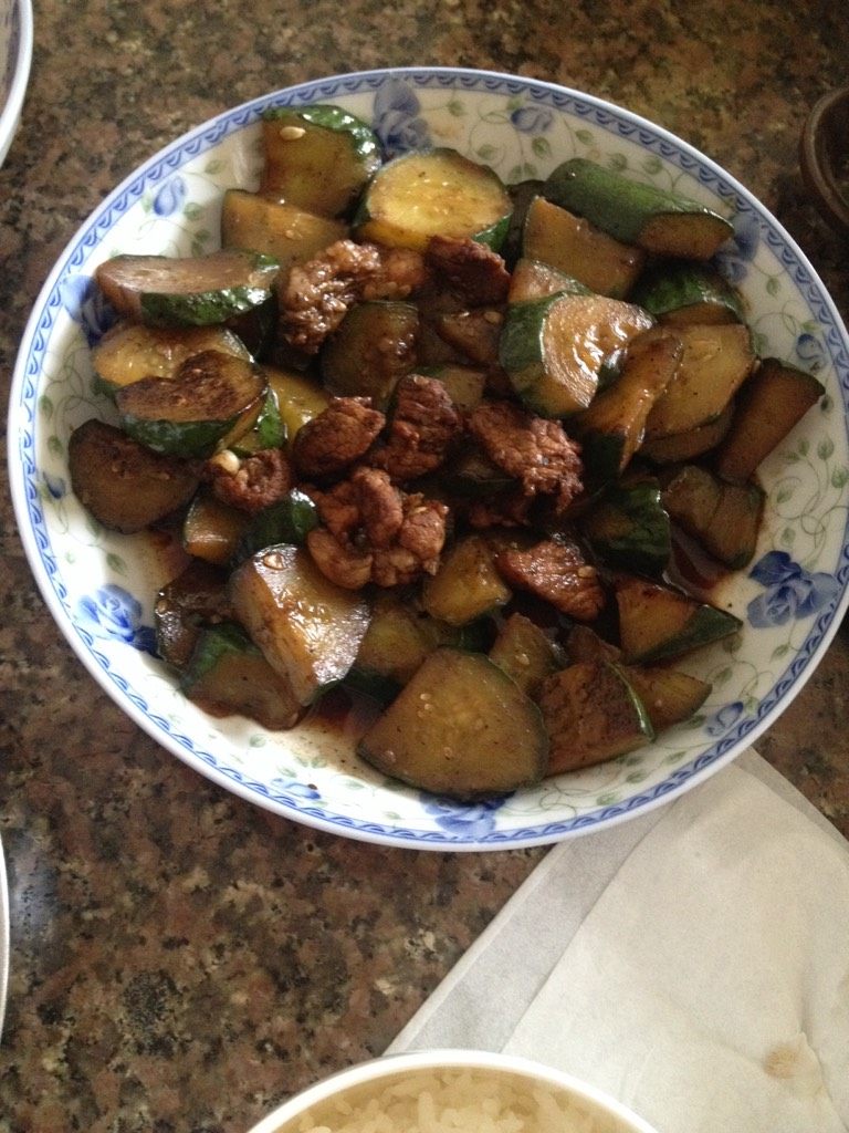 黄瓜炒瘦肉