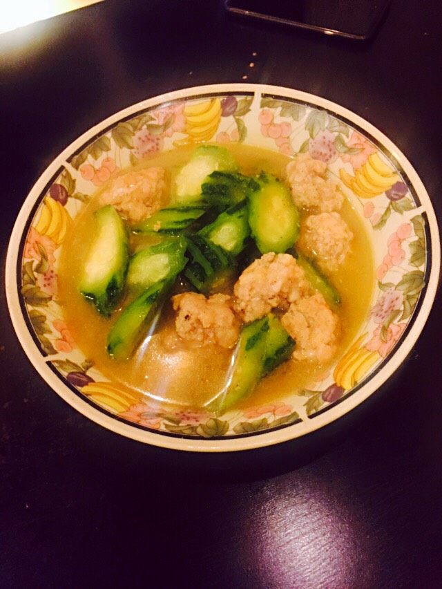 丝瓜浸鲜虾肉丸