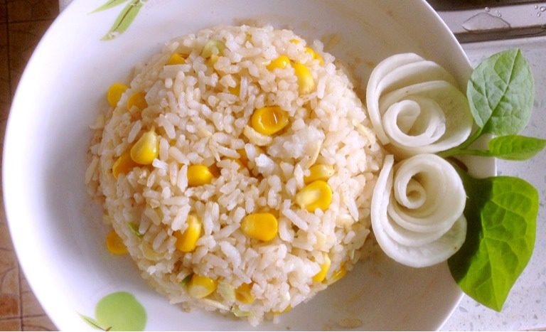 玉米虾皮炒饭