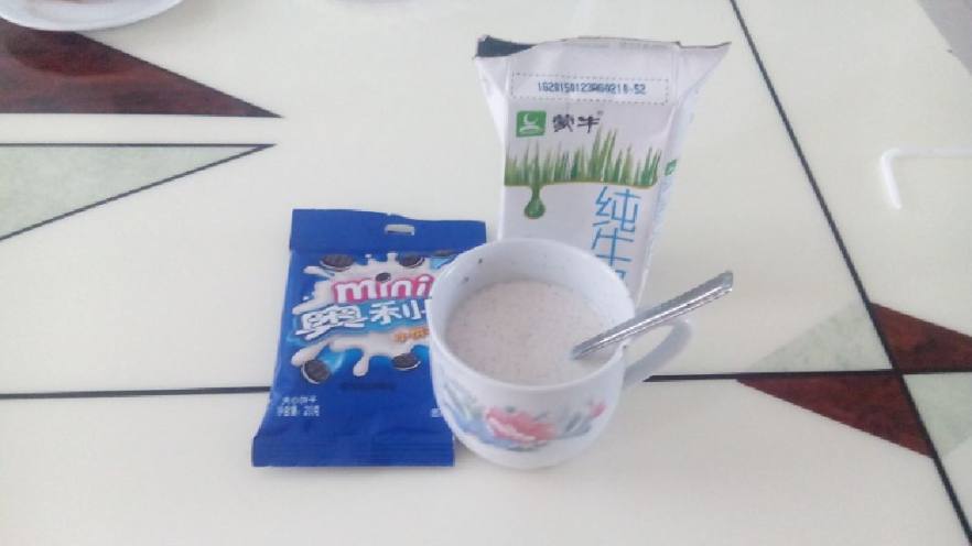 奥利奥饼干牛奶