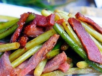 蒜苔炒腊肉