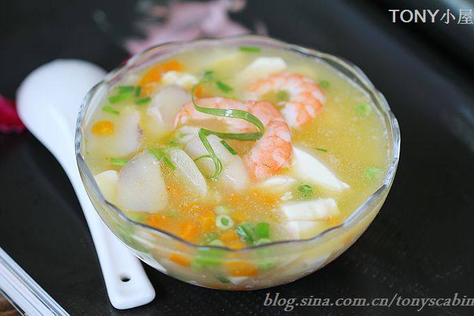 鲜菱虾仁豆腐汤