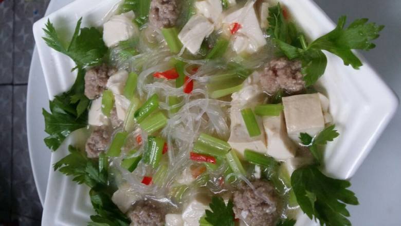 肉丸豆腐粉丝汤