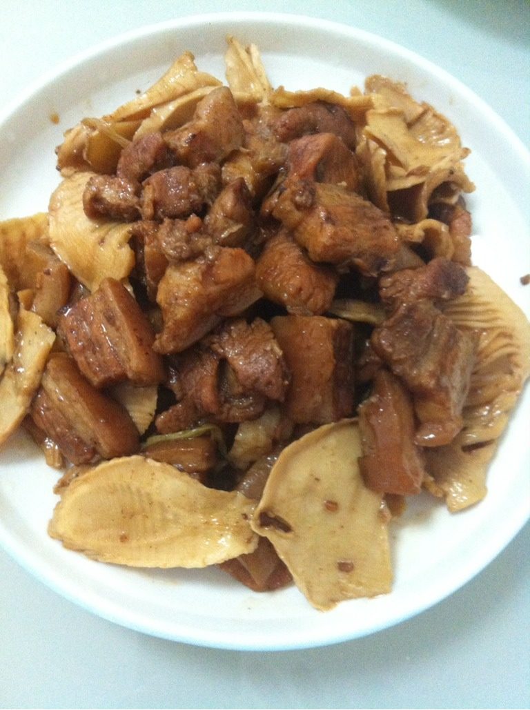 笋干红烧肉,出锅