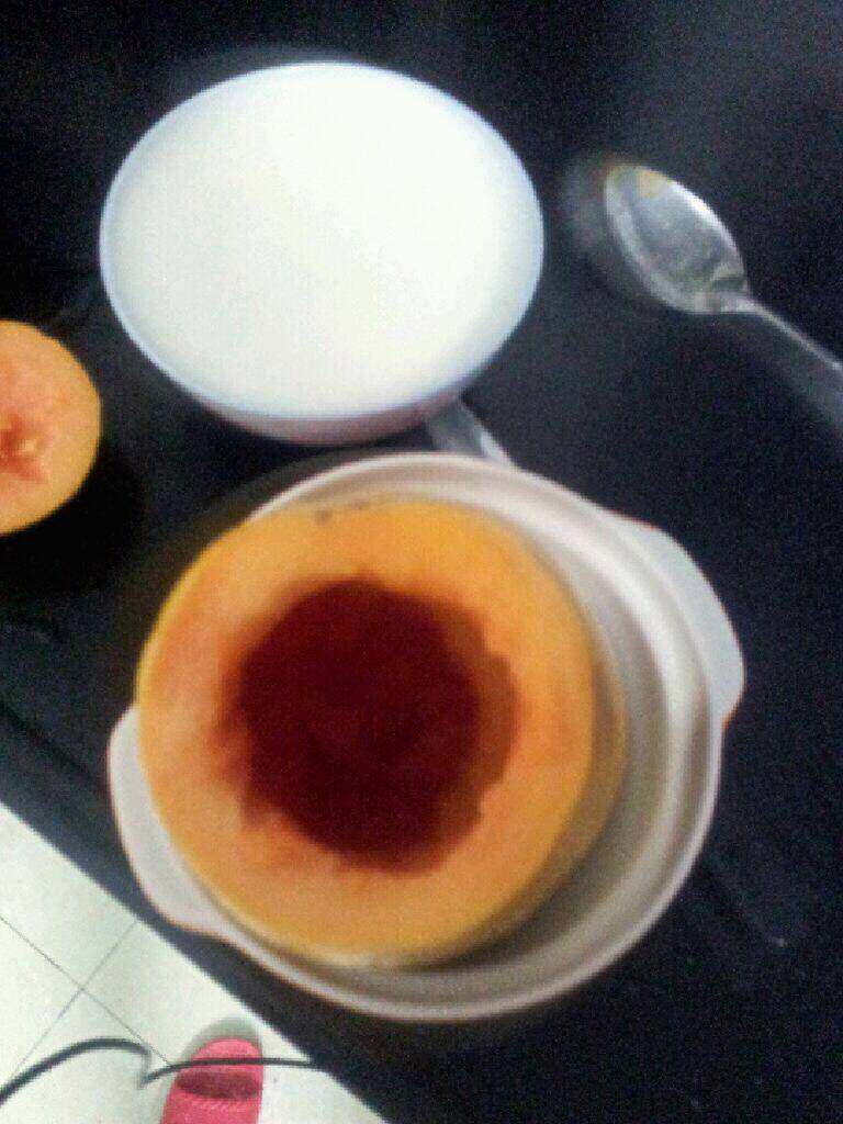 木瓜牛奶冻,牛奶放凉至不烫手