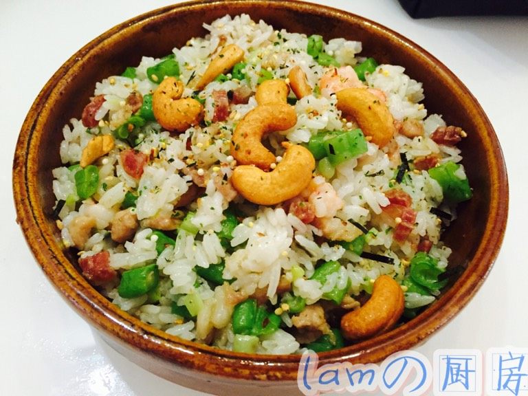 豇豆腊肠炒饭