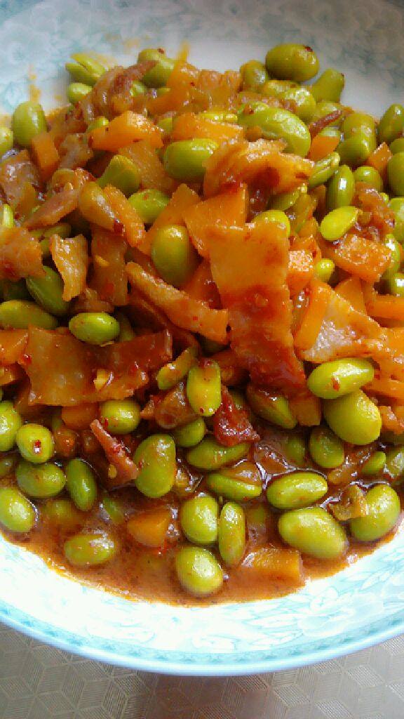 青豆胡萝卜炒培根